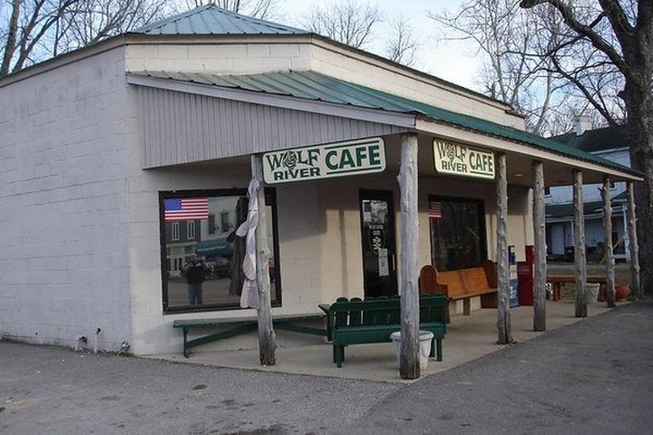 Pet Friendly The Original Wolf River Cafe