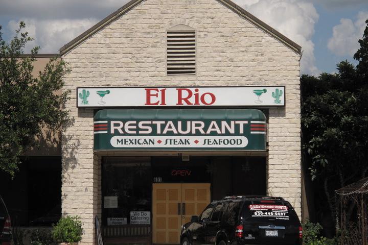Pet Friendly El Rio Mexican Restaurant