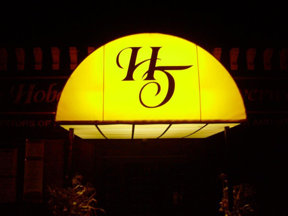 Hobo's Tavern Is Pet Friendly