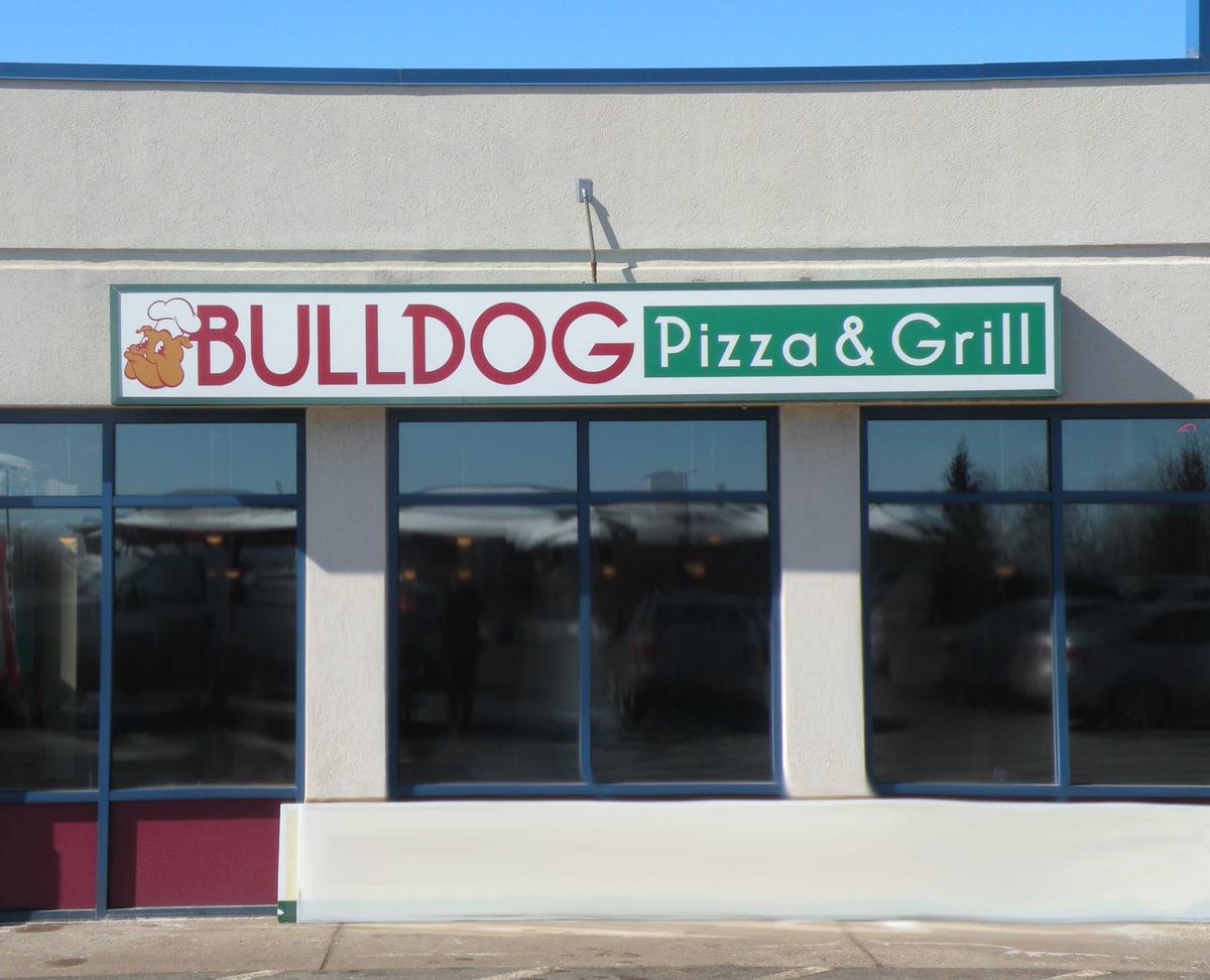 Bulldog Deli Pizza
