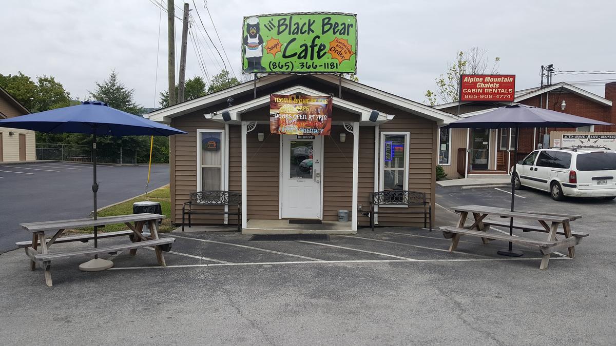 Lil Black Bear Cafe Is Pet Friendly