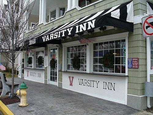 Pet Friendly Varsity Inn