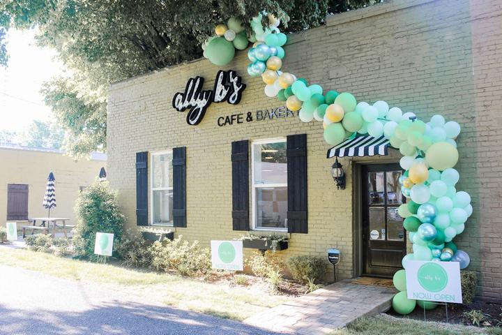 Pet Friendly Ally B's Cafe and Bakery