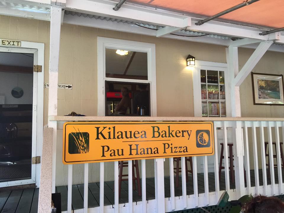 Pet Friendly Kilauea Bakery & Pau Hana Pizza