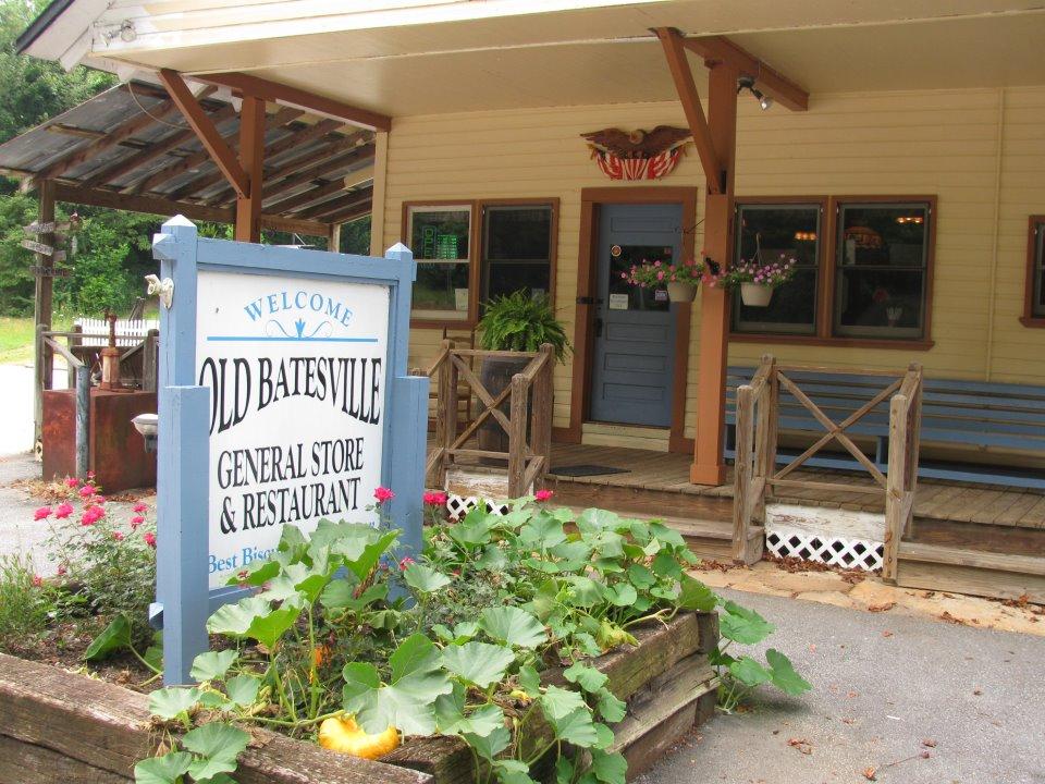 Pet Friendly Old Batesville General Store & Restaurant