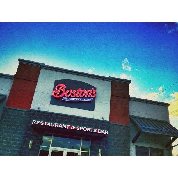 Boston's Restaurant & Sports Bar Is Pet Friendly