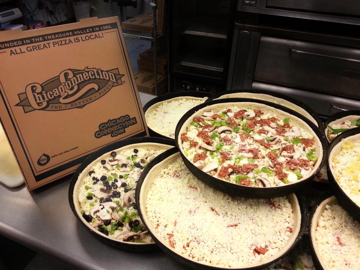 Chicago Connection Pizza Is Pet Friendly