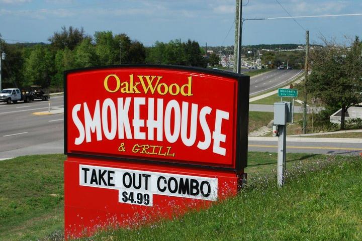 Pet Friendly Oakwood Smokehouse & Grill
