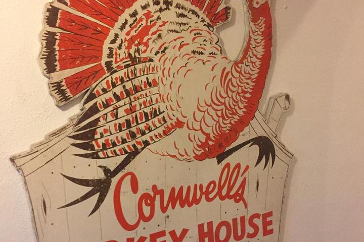 Pet Friendly Cornwell's Turkeyville USA