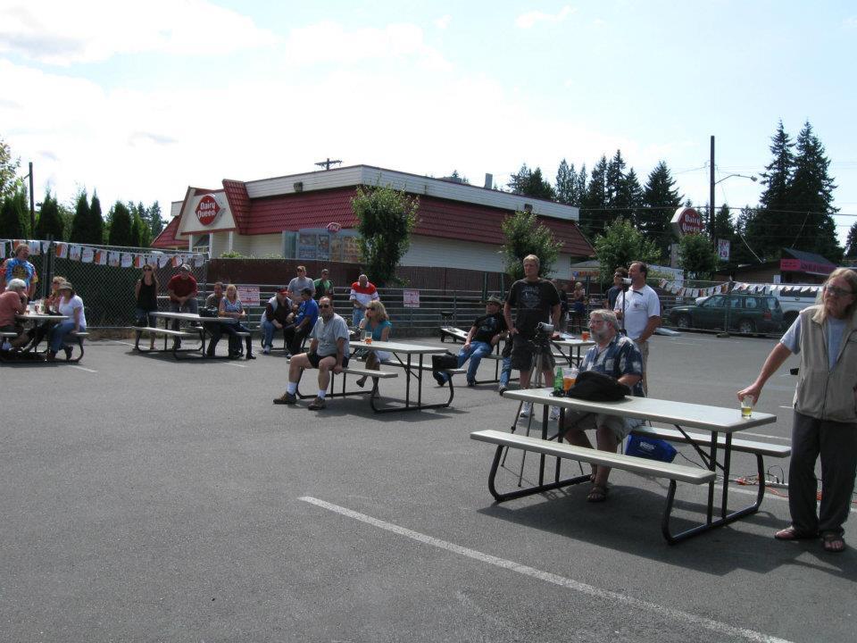 Sporty's Beef & Brew Is Pet Friendly