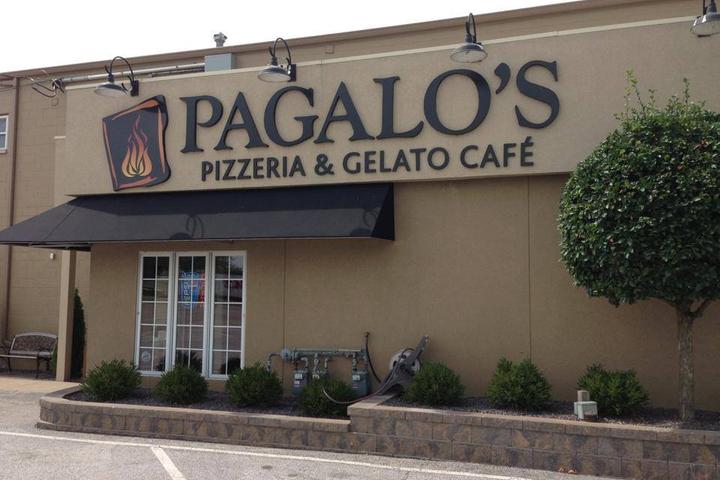 Pet Friendly Pagalo's Pizzeria & Gelato Cafe