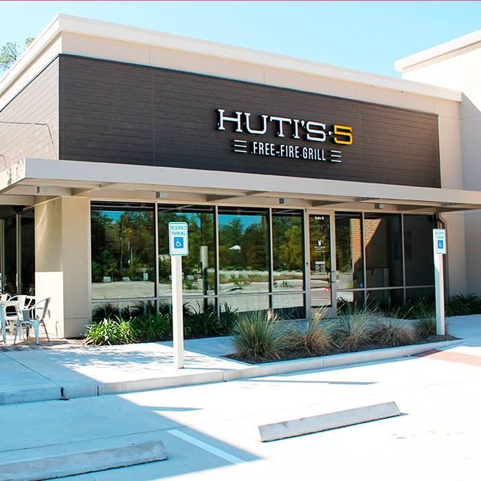 Huti S 5 Free Fire Grill Is Pet Friendly