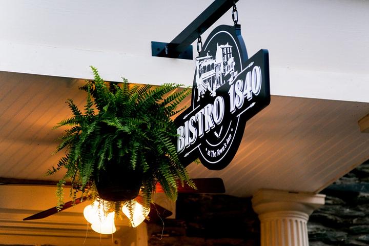 Dog Friendly Restaurants In Harpers Ferry Wv Bringfido Harpers Ferry Restaurants Open On Christmas 2021