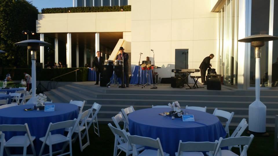 Cafe Brentwood Is Pet Friendly