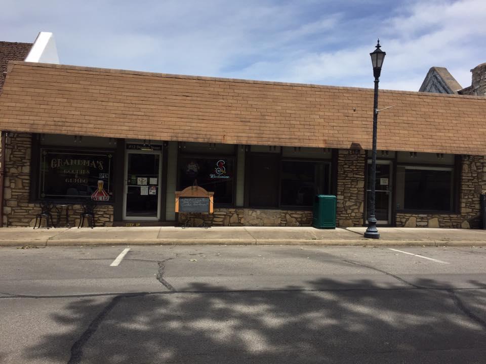 Dog Friendly American Restaurants in Hollister, MO BringFido