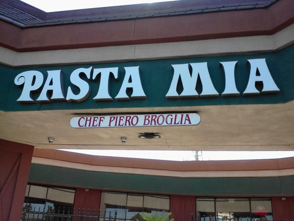 Pasta Mia West Is Pet Friendly