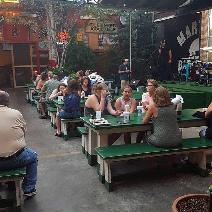 Zingerman's Roadhouse Is Pet Friendly