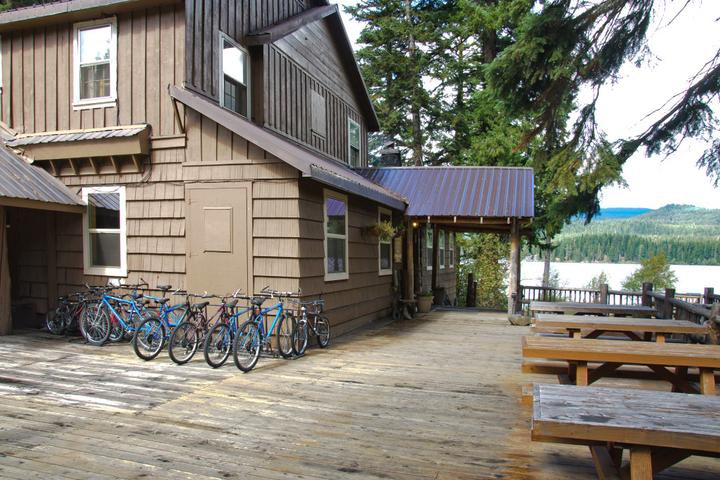Pet Friendly Odell Lake Lodge & Resort Restaurant