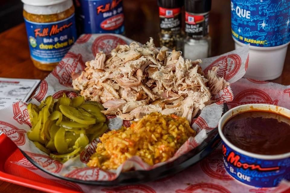 Full Moon Bbq Is Pet Friendly